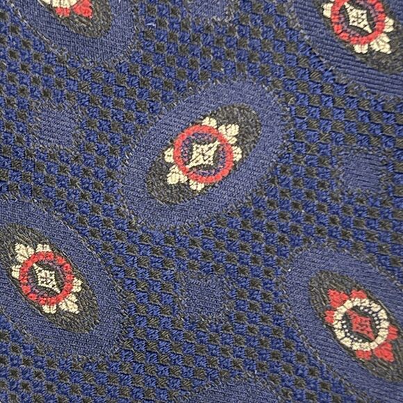 FACONNABLE Men’s Neck Tie Hand Made 100% Silk France Geometric Navy Red Wedding - Picture 3 of 11